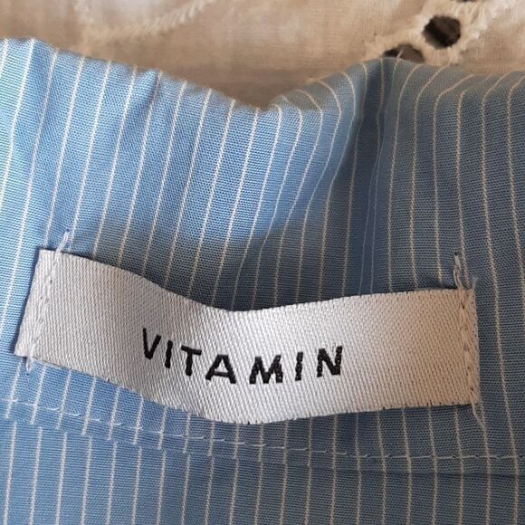 Vitamin grey, white, and blue stripped swing shirt - Picture 4 of 10